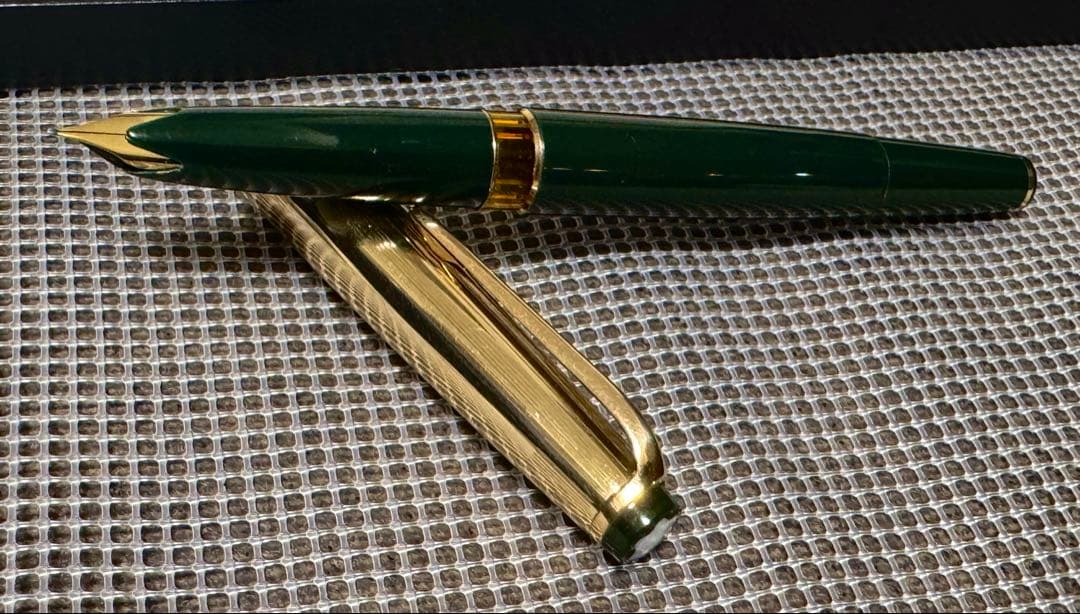 【極美品】モンブランNO72 万年筆 グリーン軸
