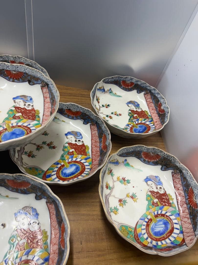 【時代物】古伊万里金襴手 色絵人物図 輪花皿 江戸後期〜明治期 古九谷様式　9枚