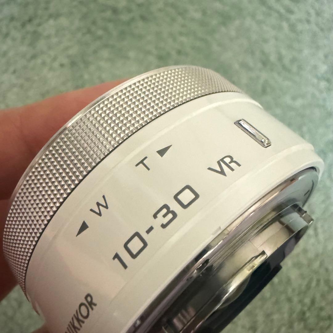 Nikon 1 J4 ホワイト ミラーレスカメラ 本体 レンズ