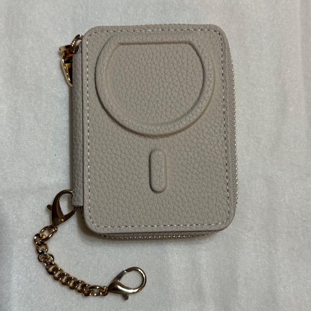 CUSTYP iPhone15ケース ウォレットラウンドポーチショルダー付