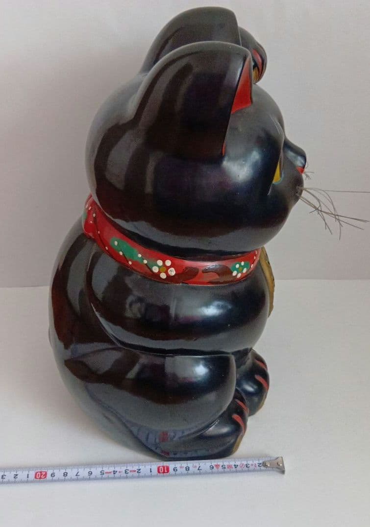 招き猫 陶器製 黒色 約33cm