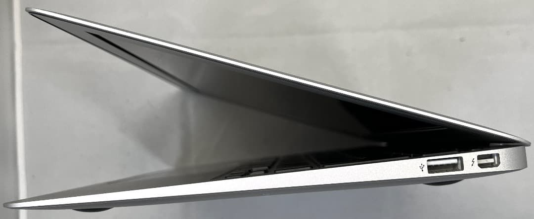 MacBook Air（Mid 2012） 11.6型 Catalina