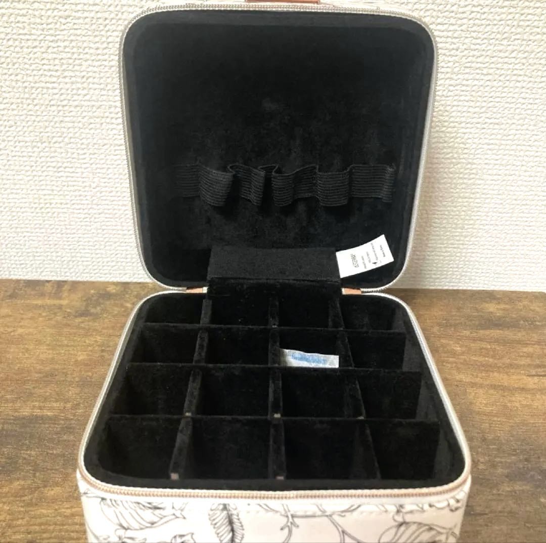 【美品】doTERRA　バニティケース ポーチ 限定品