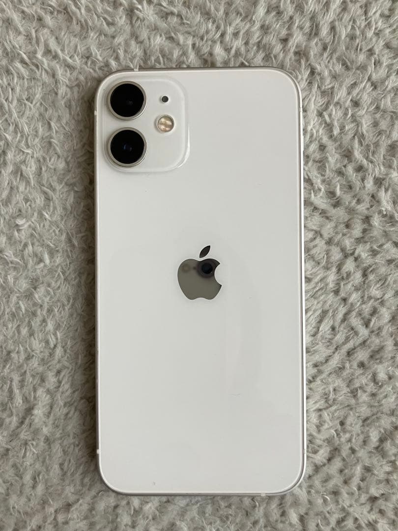 Apple iPhone 12 ホワイト 本体 simフリー