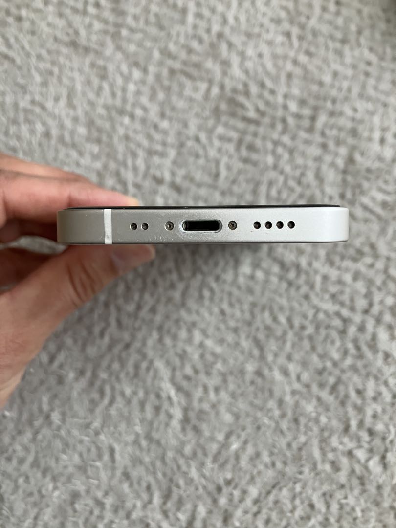 Apple iPhone 12 ホワイト 本体 simフリー