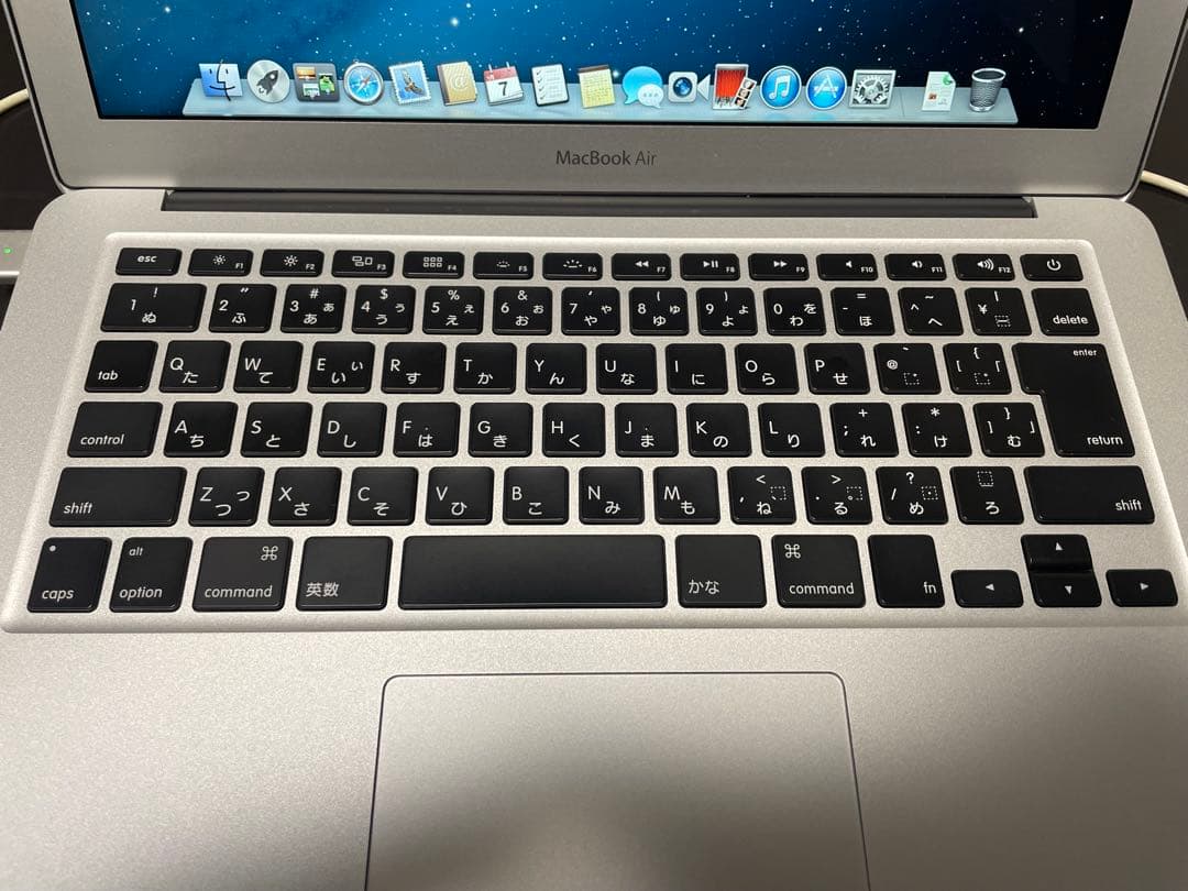 動作品 MacBookAir Mid SSD128GB A1466 アップル