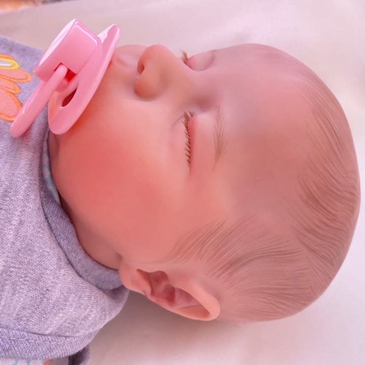【匿名配送】 リボーンドール　赤ちゃん　①