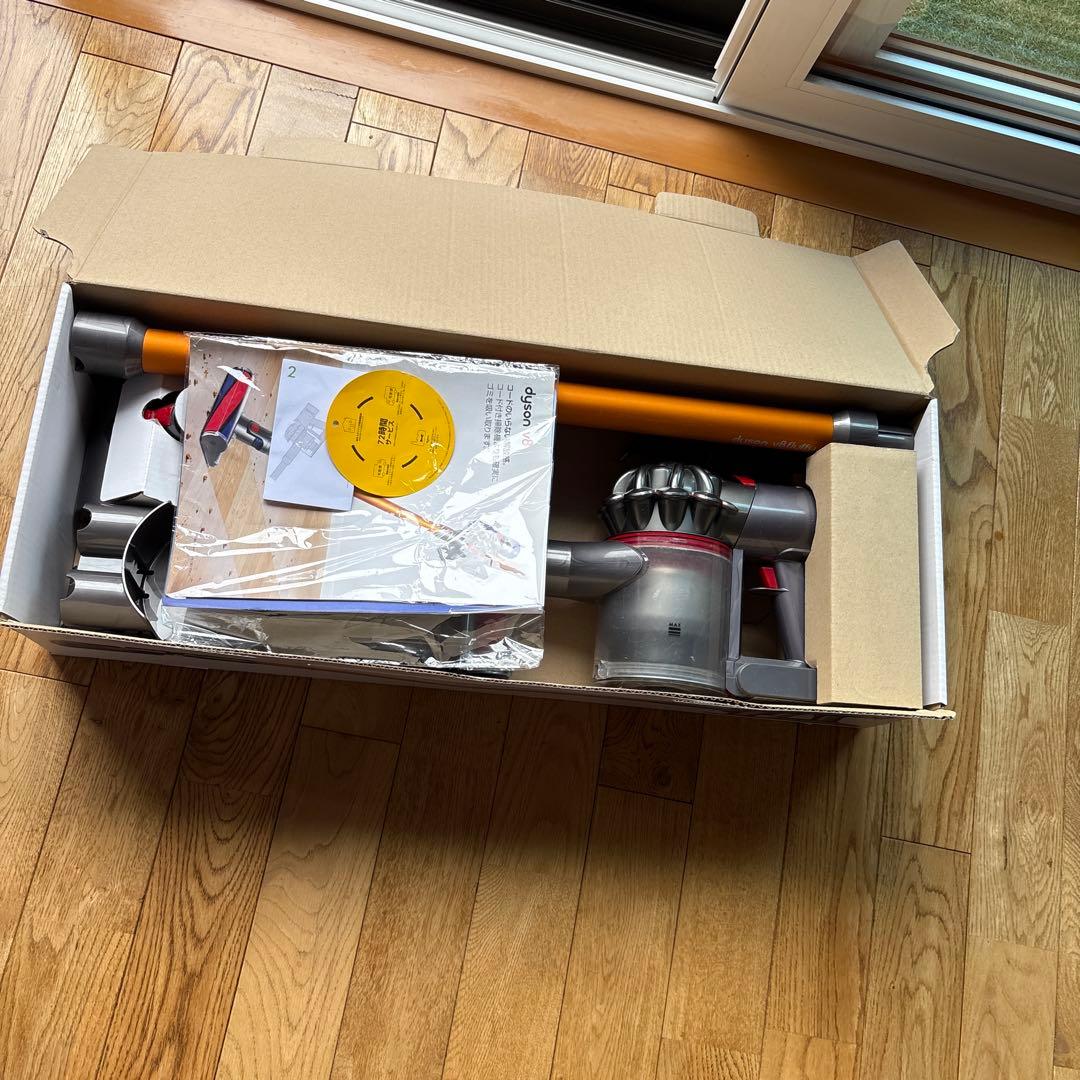 dyson v8 fluffy コードレス掃除機