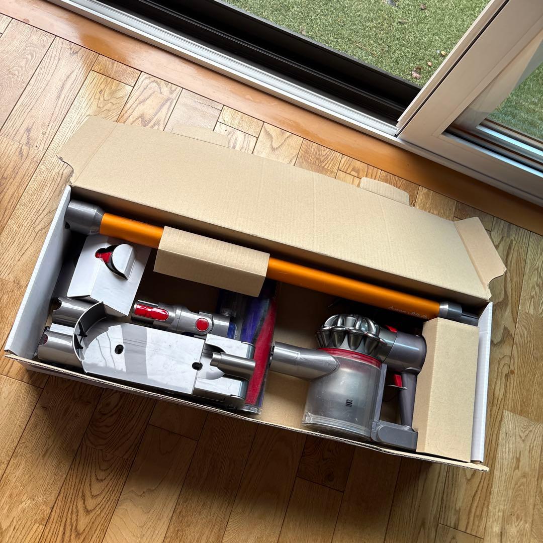 dyson v8 fluffy コードレス掃除機