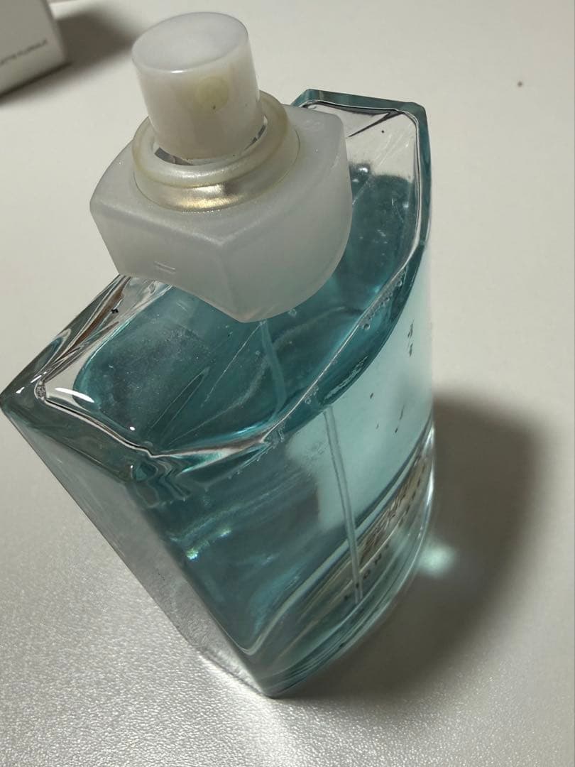 フェラーリ スクーデリア ライトエッセンス EDT 125ml 香水