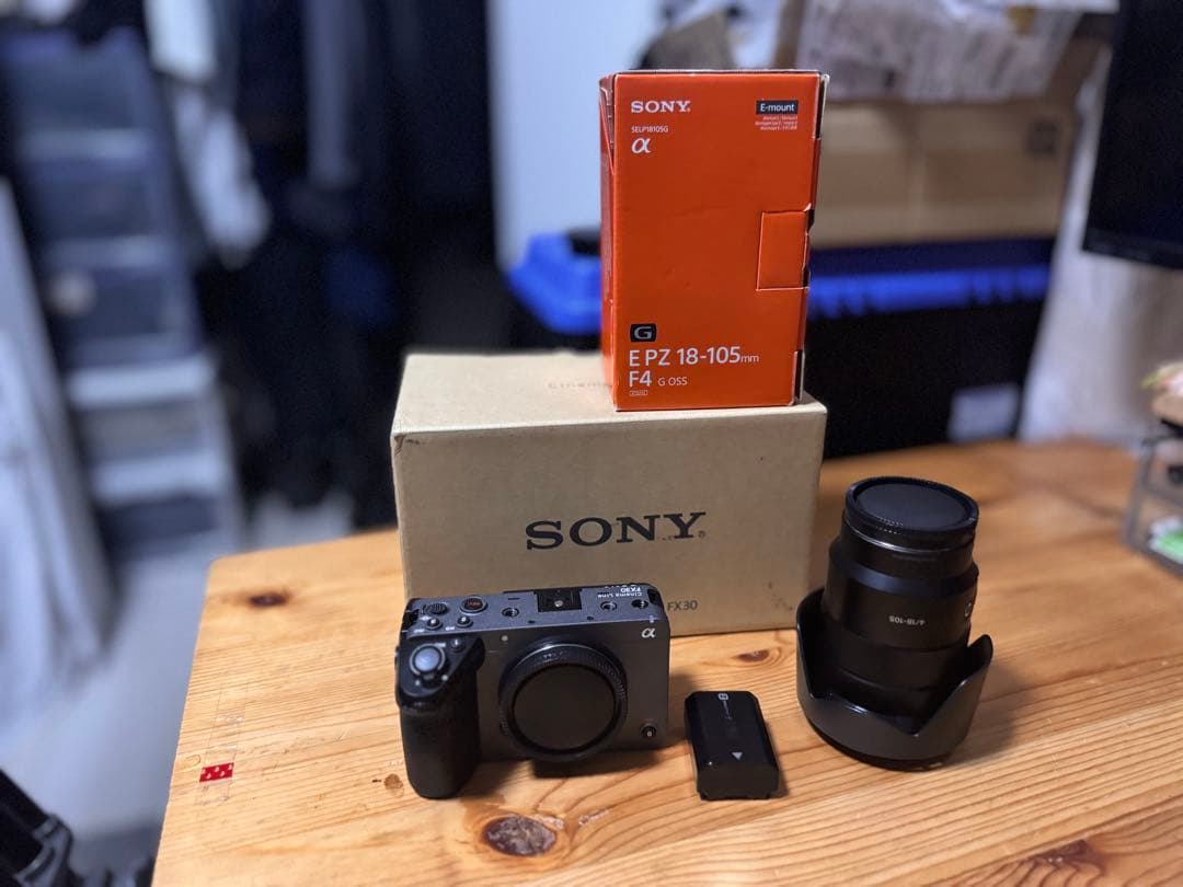 SONY FX30と汎用ズームレンズ18-105mmF4 128G SD