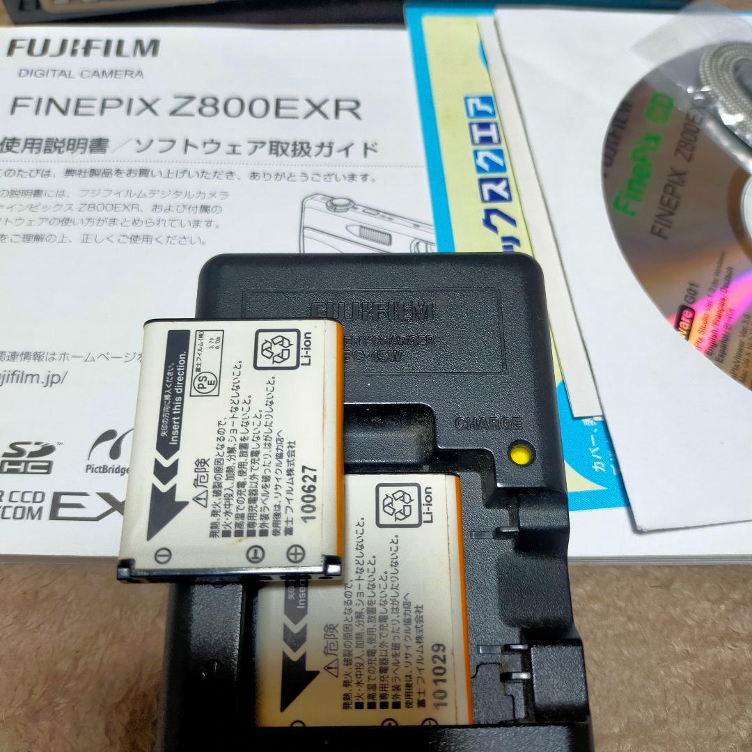 FUJI FILM FinePix Z800EXR 稼働品ファインピク