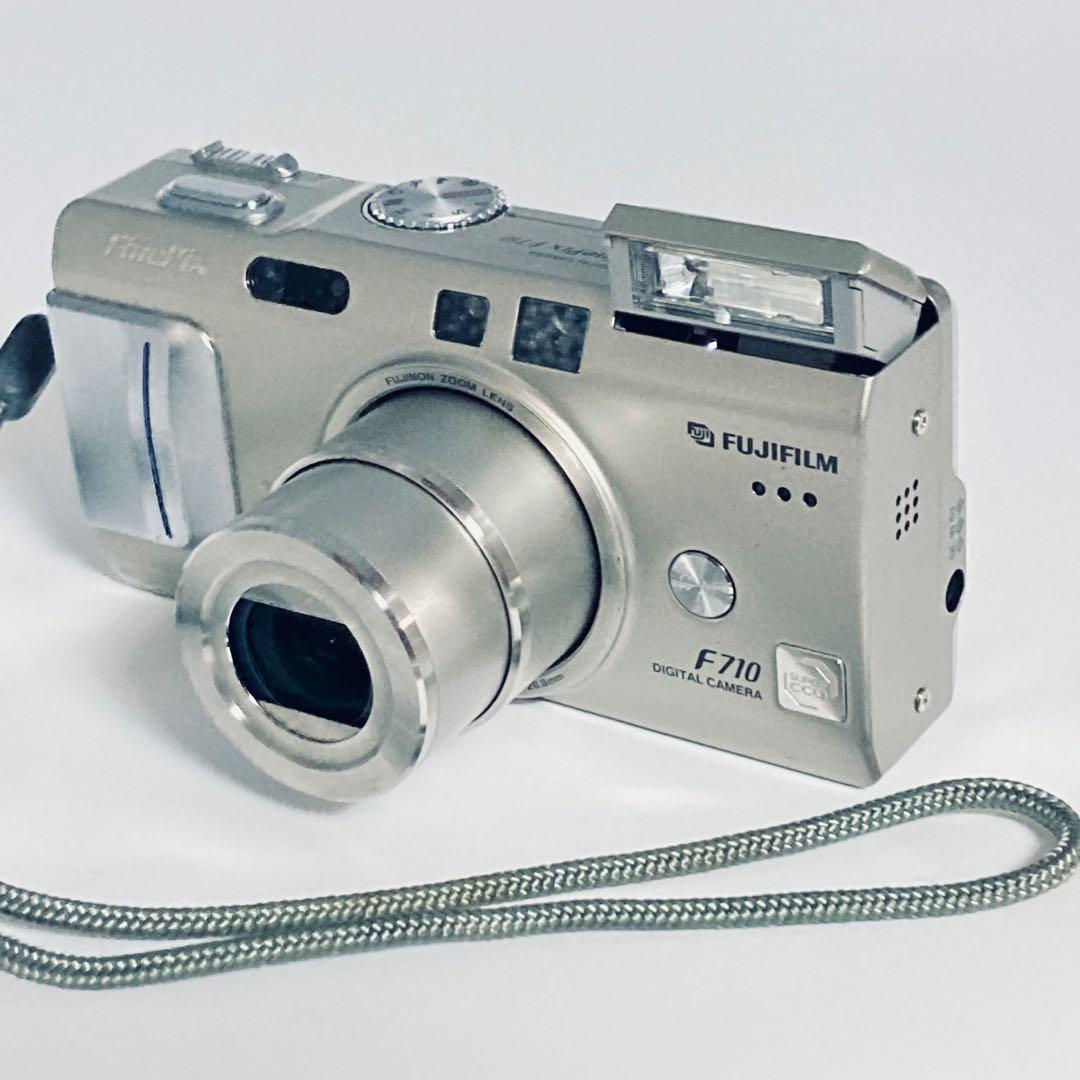 FinePix F710 FUJIFILM 富士フィルム　ファインピクス　710