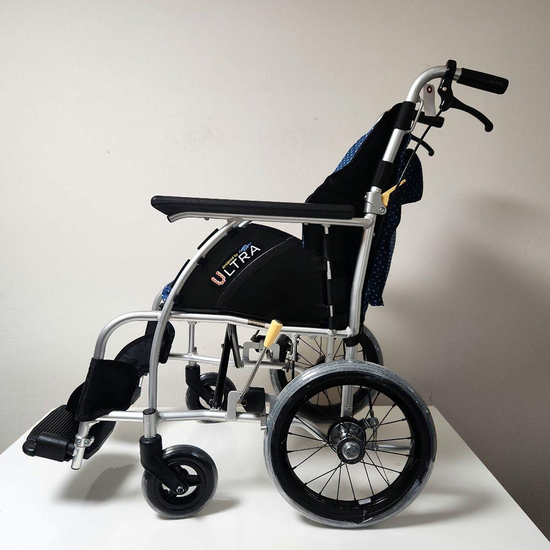日進医療器　介助用　超軽量　ULTRA　ノーパンクタイヤ　車椅子　NAH-U1