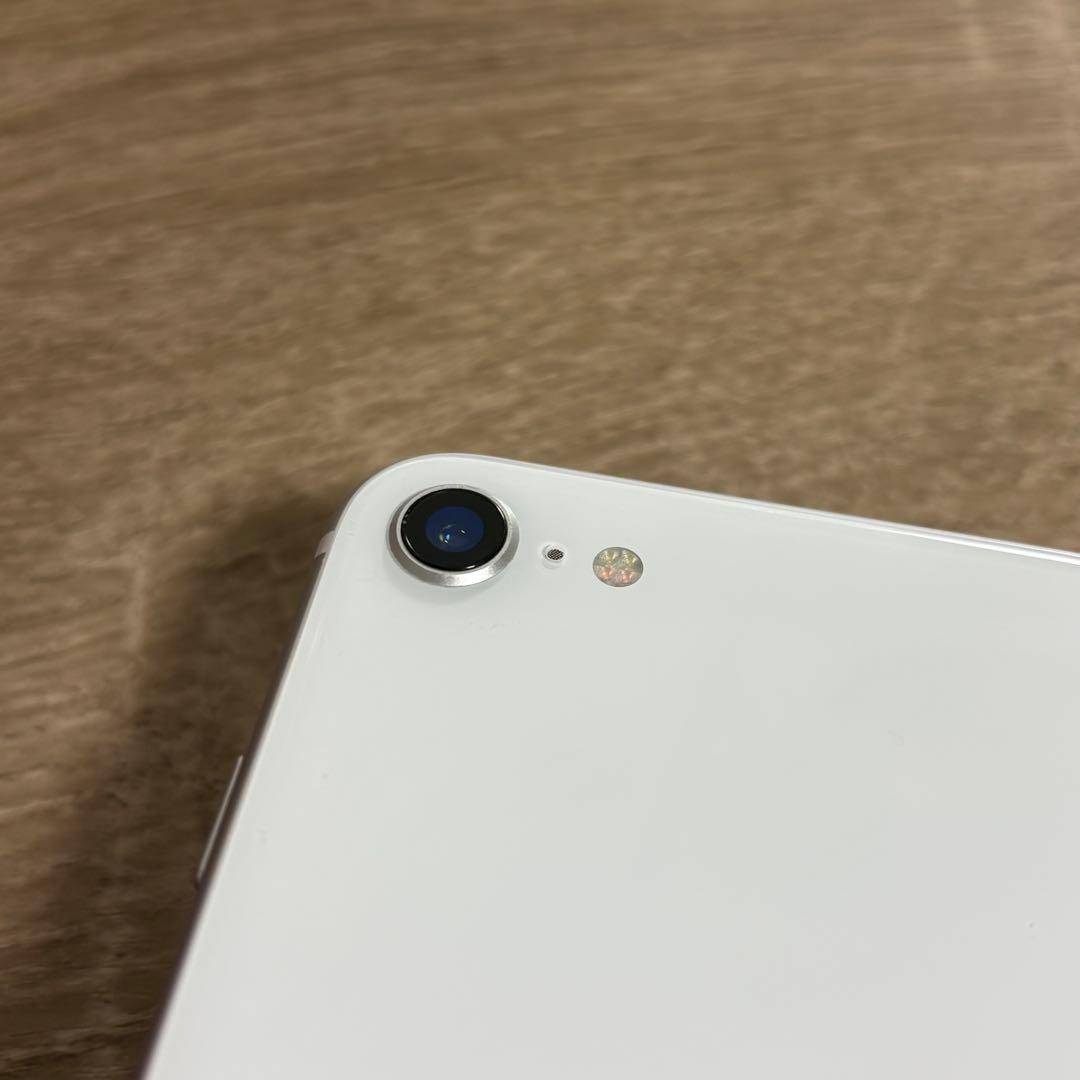 iPhone SE 第2世代 ホワイト ホームボタン故障 ジャンク品