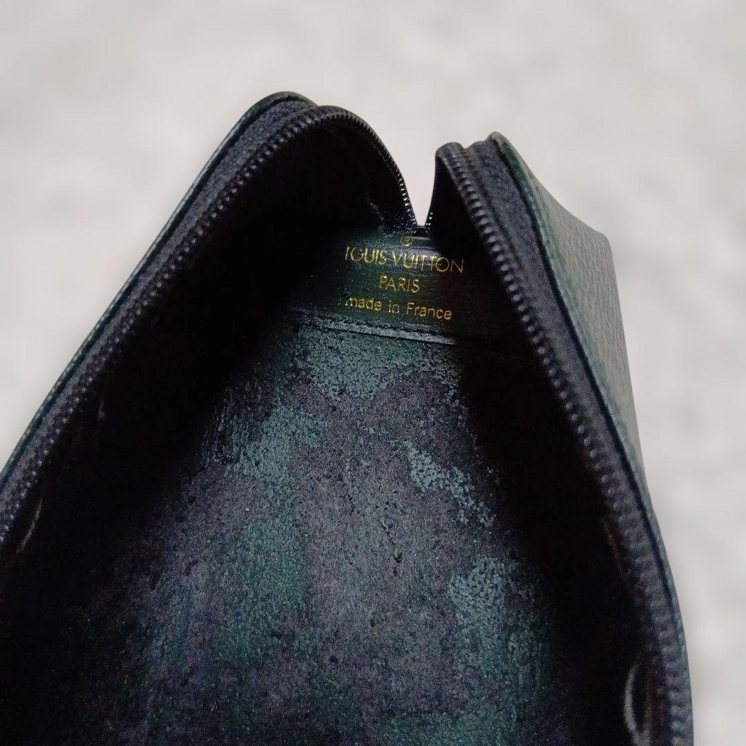 Louis Vuitton タイガ グリーン ペンケース