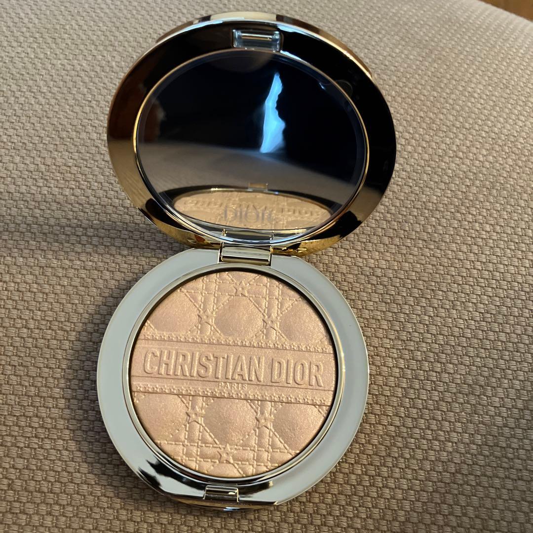 新品限定Dior Forever Glow Luminizer ハイライトパウダ