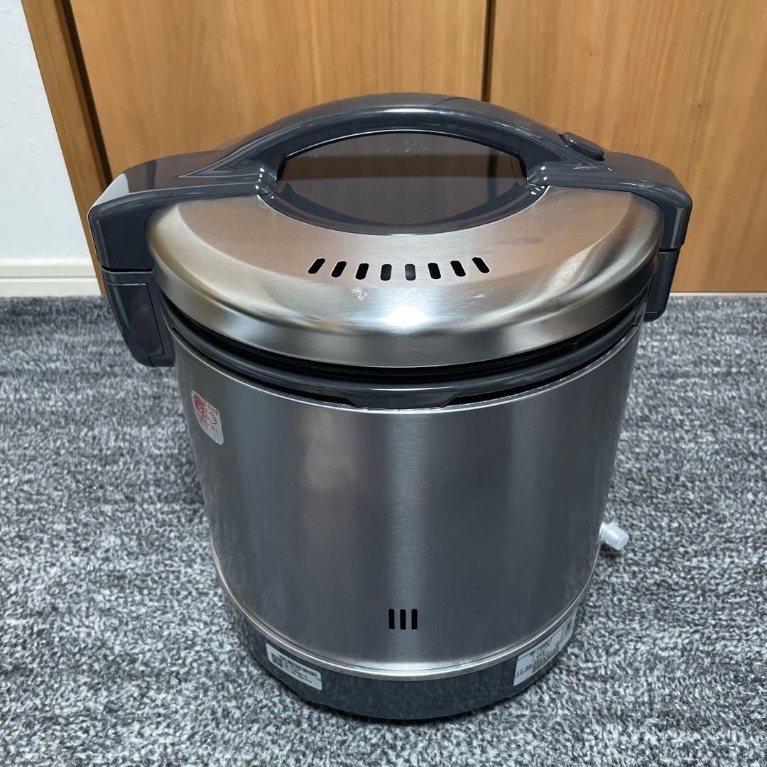 し*ぶ様 シルバー 炊飯器 蓋付き