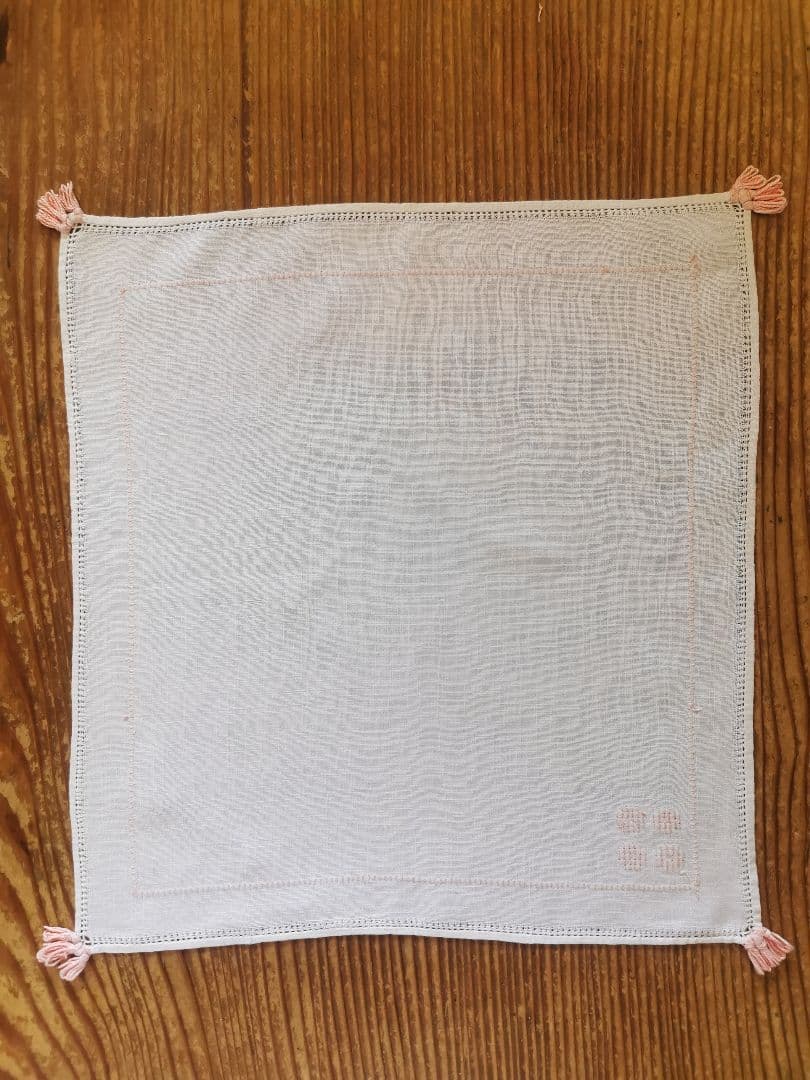 アンティーク フレンチリネン？ 珊瑚色の花/リーフ刺繍 フリンジ付きクロス b