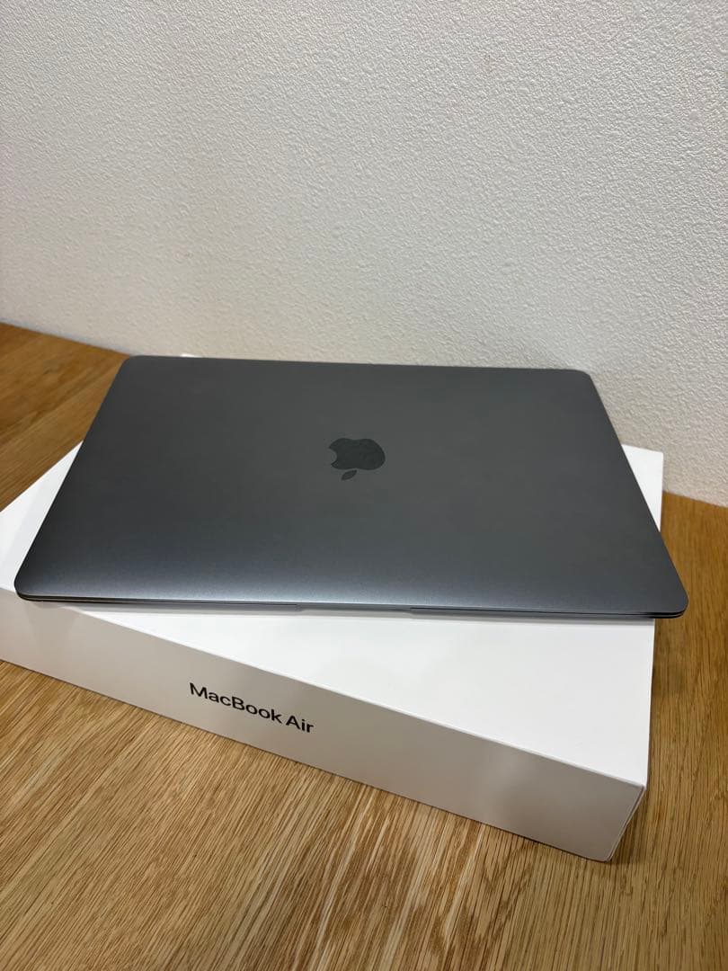 中古美品MacBook Air M1 スペースグレイ 8GB256GB 箱あり