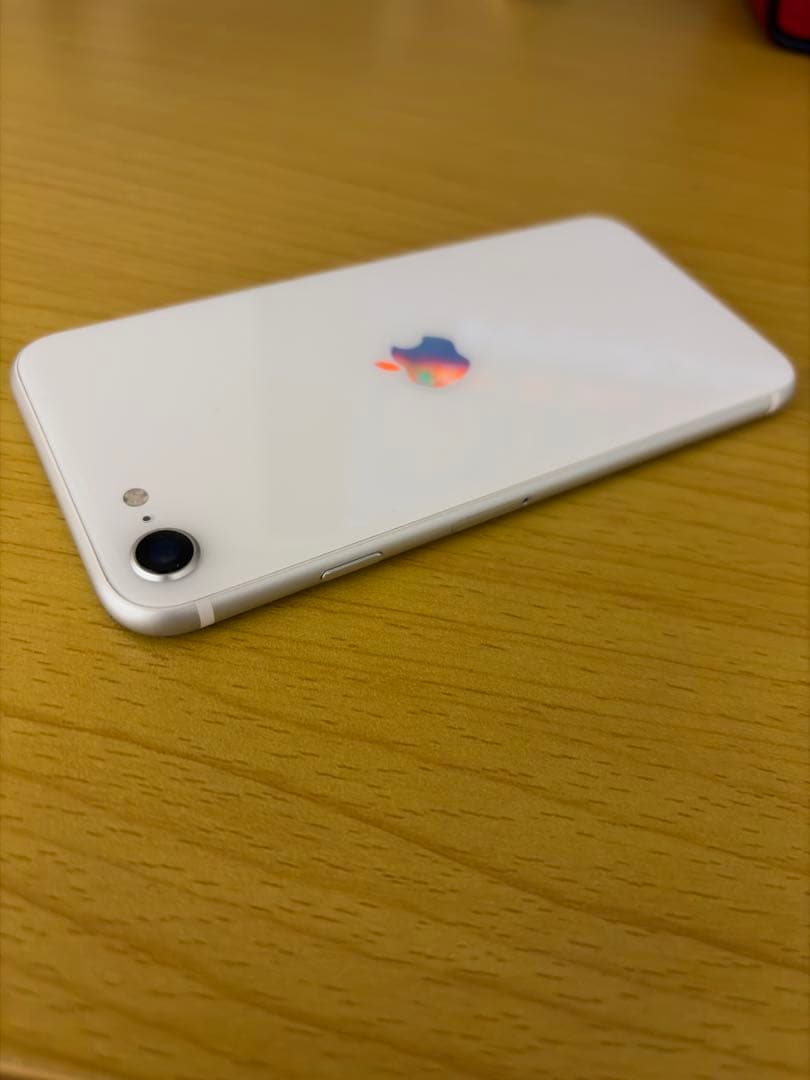 【美品】iPhone SE2 ホワイト 64GB SIMロックあり