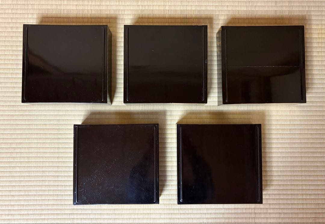 輪島塗　金蒔絵の美しい段重　替え蓋付き
