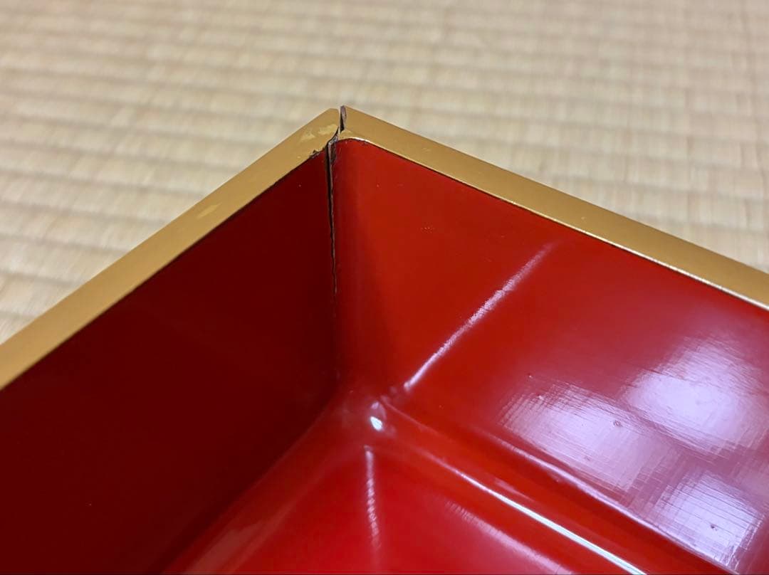 輪島塗　金蒔絵の美しい段重　替え蓋付き