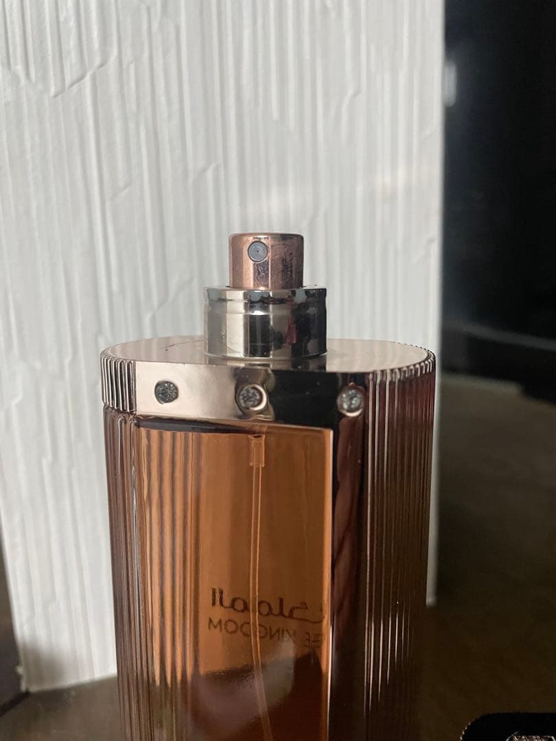 Lattafa THE KINGDOM オードパルファム 100ml