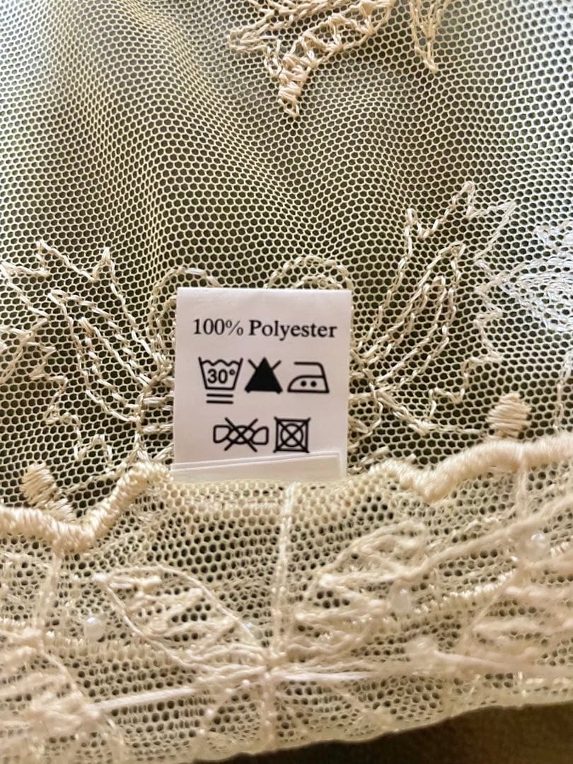 ギリシャ製　テーブルクロス　ヴィンテージ 風アンティーク　刺繍　ビーズ　レース