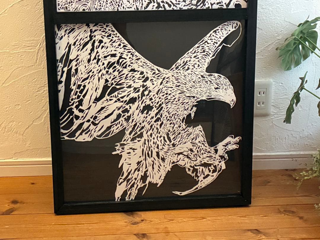 【ハンドメイド】切り絵 アート 孔雀&鷹　大きい　切り絵本体のみオーダー可能