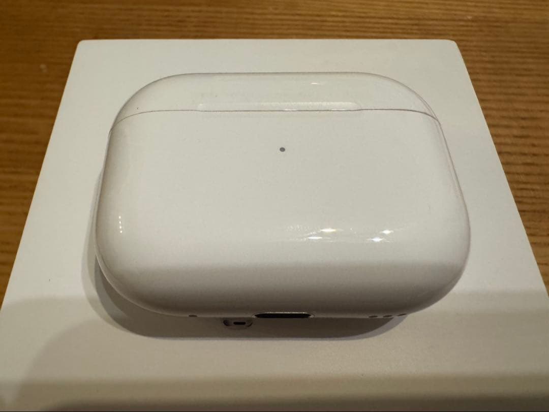 Apple AirPods Pro 第2世代　ホワイト 本体