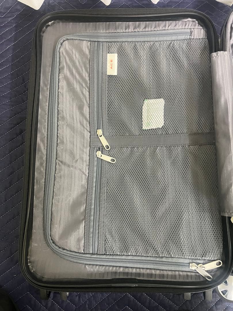 ACE エース　拡張機能付き　キャリーケース カモフラ.迷彩柄　機内持ち込みOK