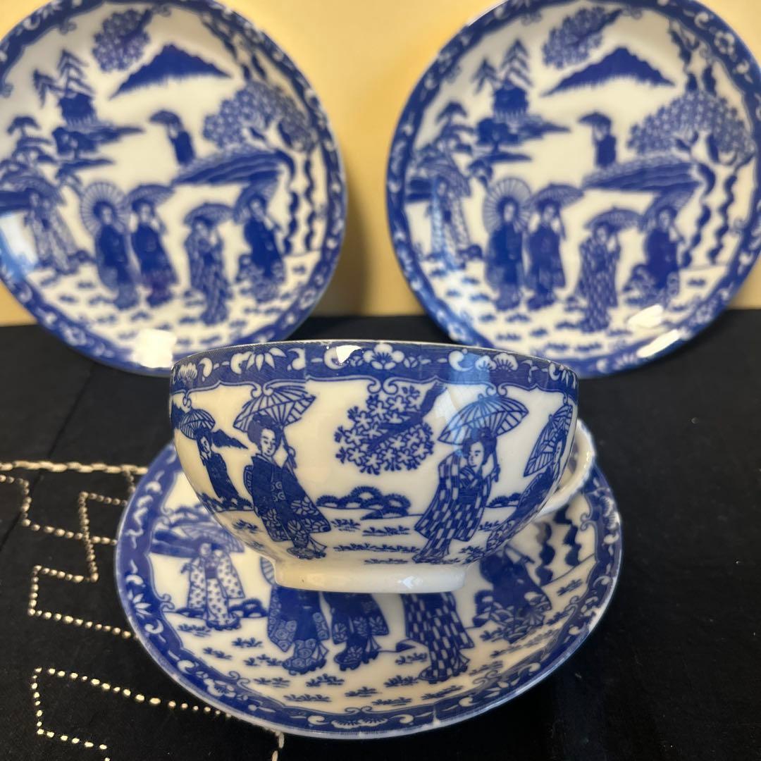 昭和初期【カップ＆ソーサー】透かし芸者　エッグシェル　(大)3客セット　①