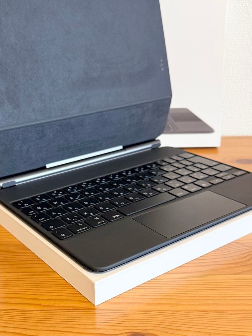 【ほぼ新品】Apple純正MagicKeyboard11インチ A2261 箱付