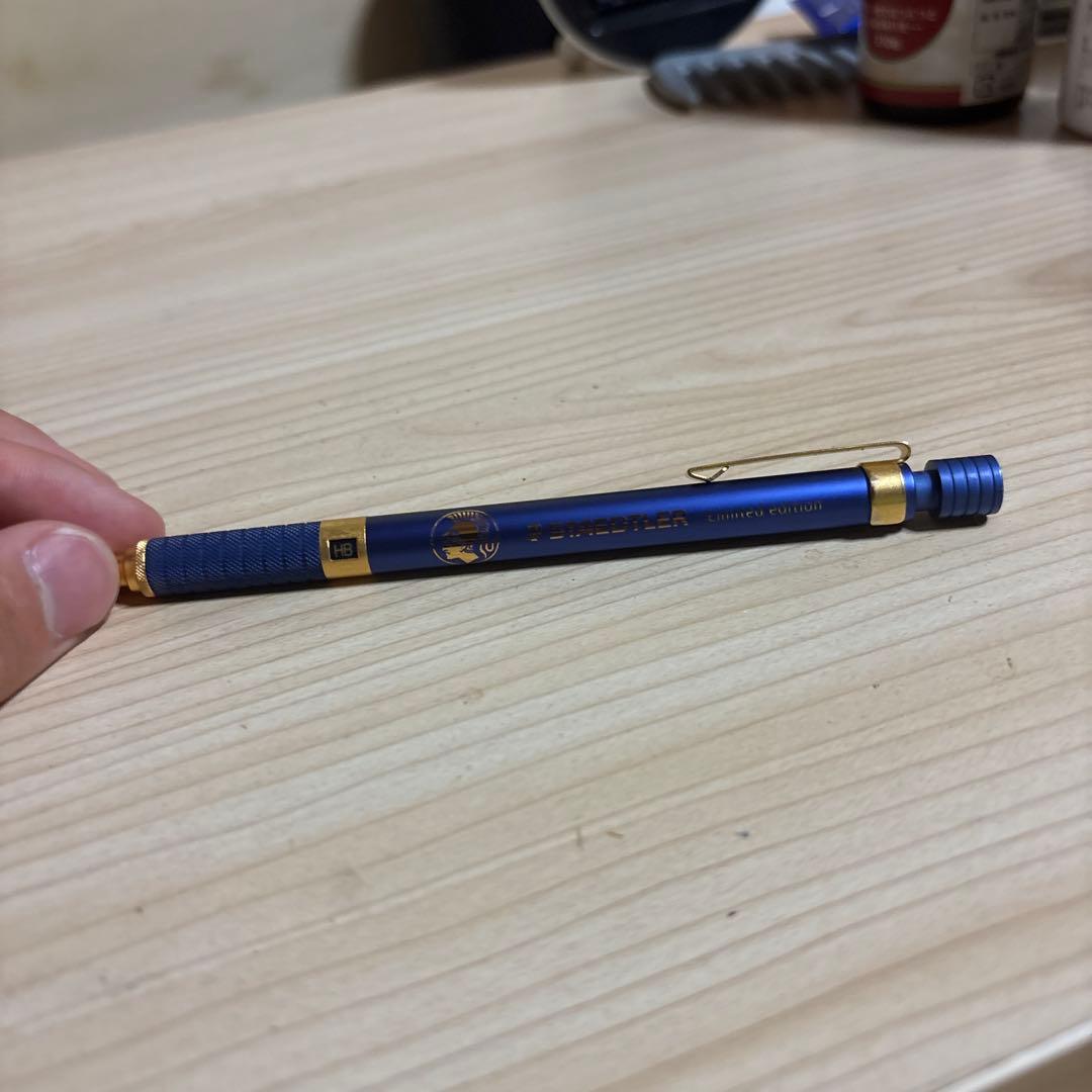 ステッドラー　925-35限定色ロイヤルブルー　箱付き