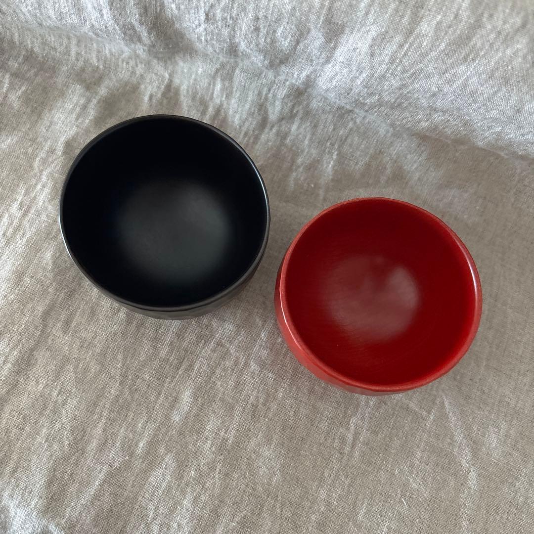 瀬戸晋　漆器　小さなカップ２点
