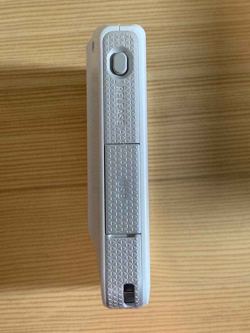 CASIO EX‑FR100 自撮り＋アウトドア対応