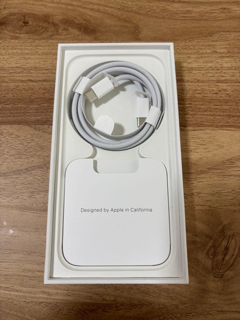 Apple iPhone 15 スペースグレー 128GB 本体箱あり