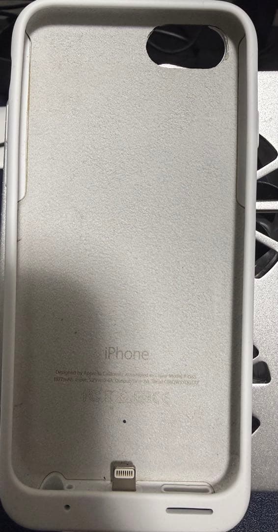 iPhone se3 128GB バッテリー100% 純正バッテリーケースセット