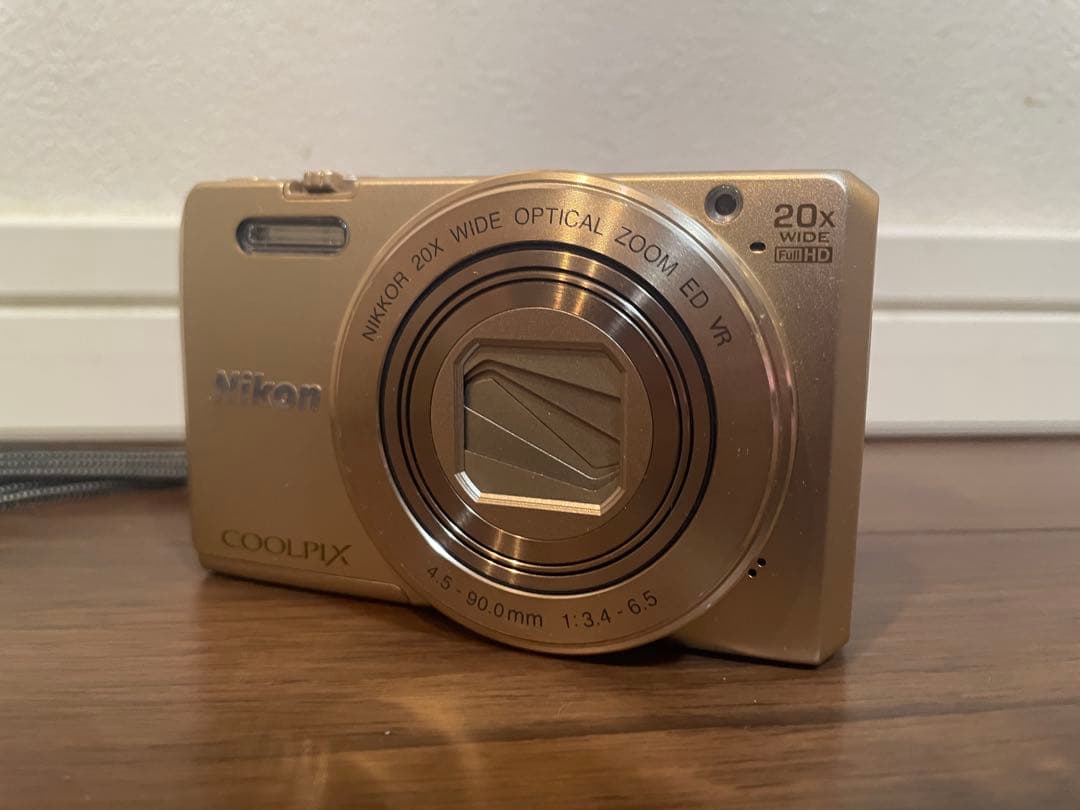 デジタルカメラ Nikon coolpix s7000