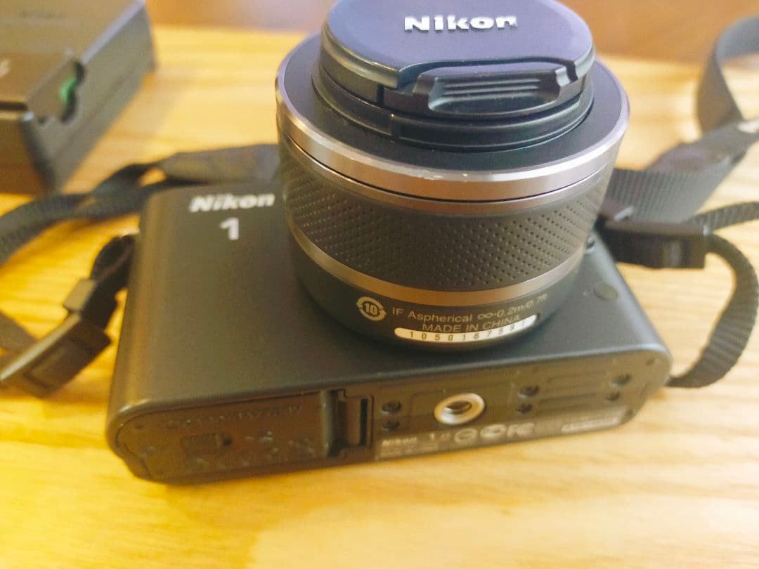 【レンズ動作不良】Nikon 1 J1 デジタルカメラ 本体と付属品