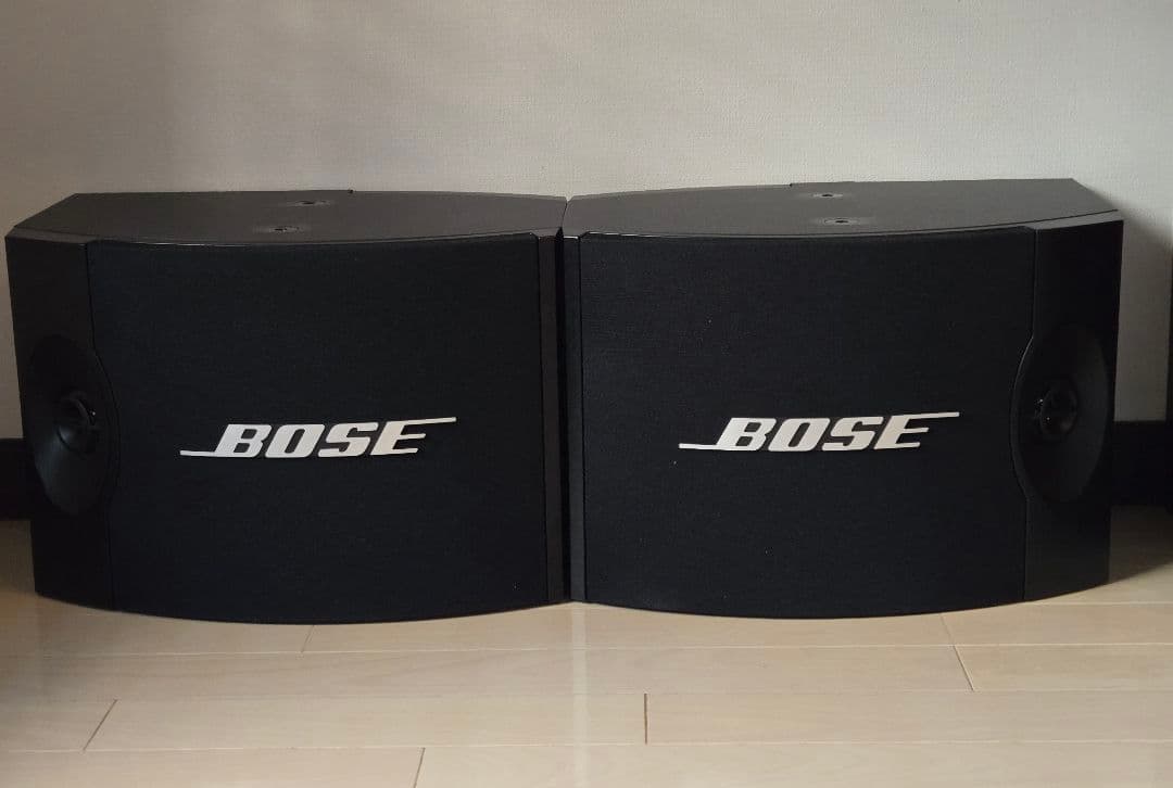 BOSE ボーズ 301V スピーカー ペア 天井取り付け金具つき