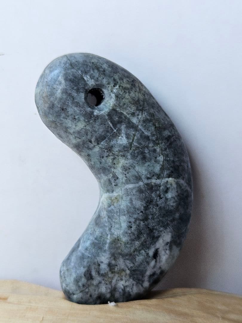 糸魚川　翡翠勾玉