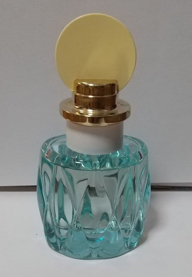 期間限定値下げ！13500→10500ミュウミュウ ローブルー 50ml
