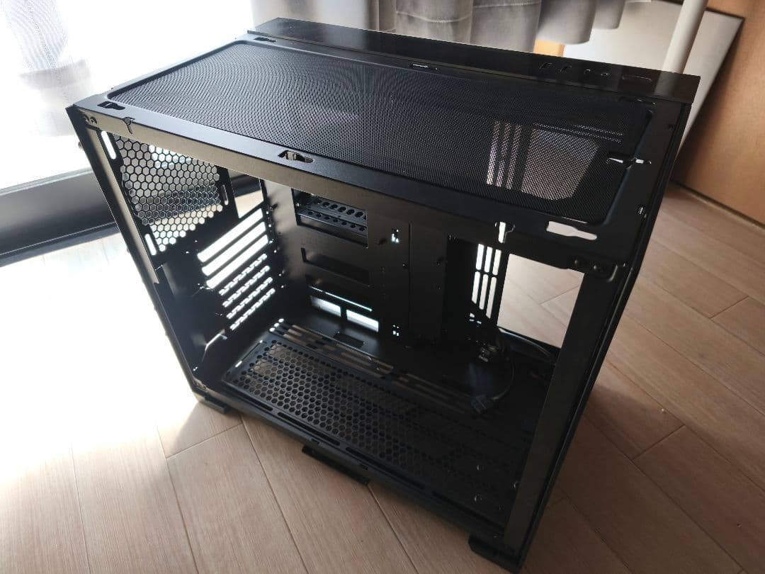 美品 LIAN LI O11 DYNAMIC MINI