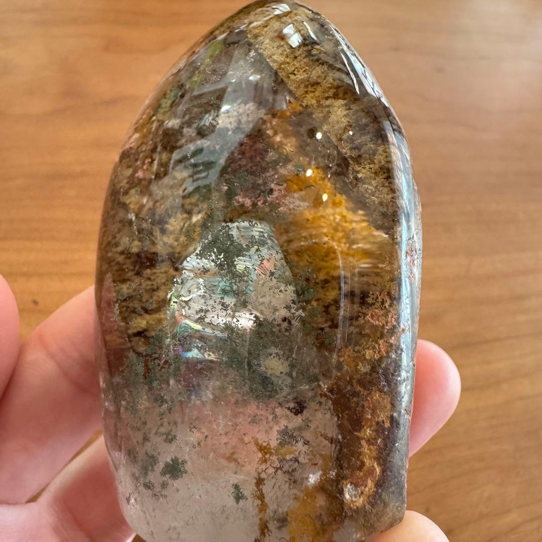 ガーデンアイリス水晶置物　天然アイリス　大きな虹入り