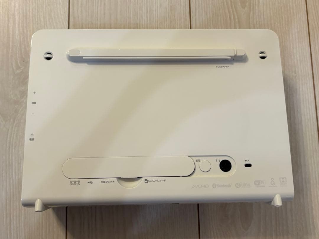 【美品】東芝REGZAポータブルテレビ　10WP1 防水テレビ