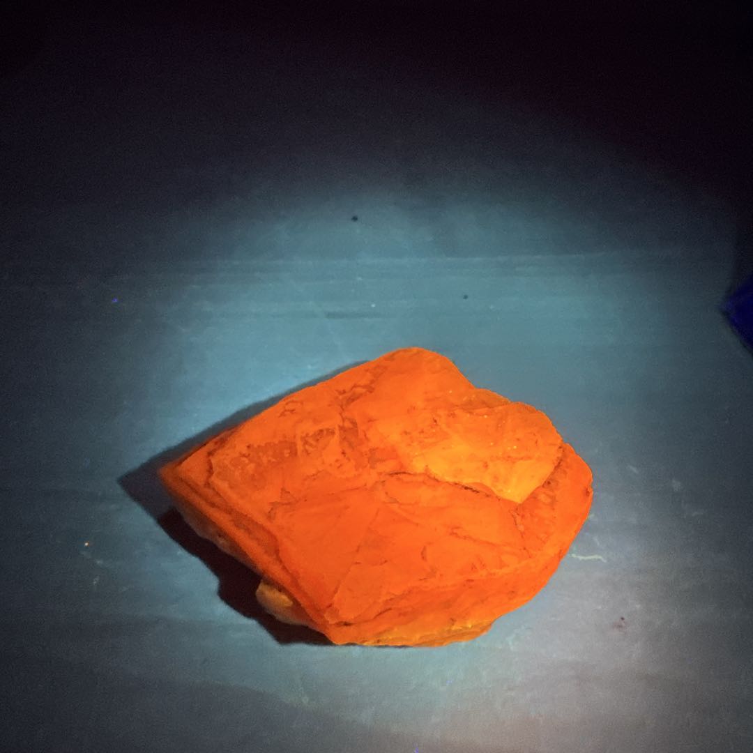 北海道石　然別オパール　蛍光オパール67ｇ
