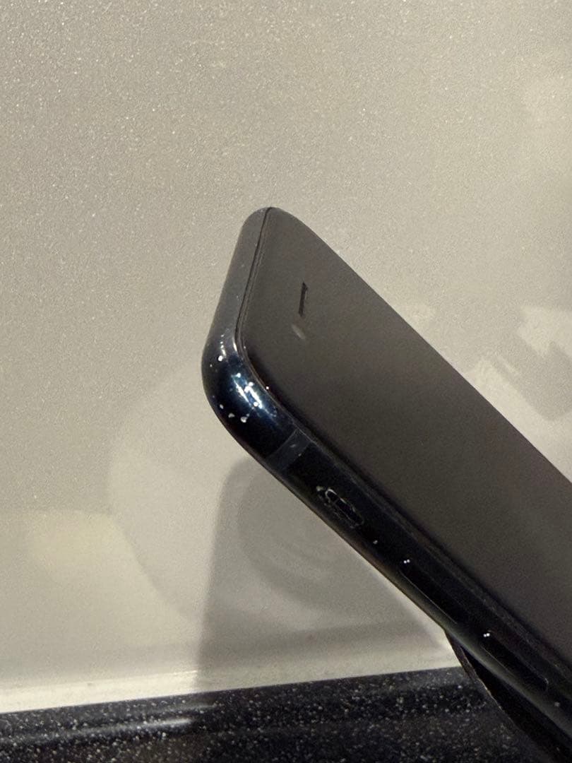 Apple iPhone SE（第3世代）黒　128GB バッテリー100%
