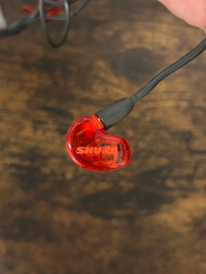 イヤホン Shure SE215 Special Edition Red